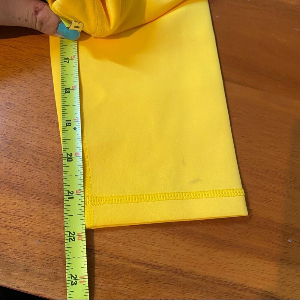 Lovewave Revolve Luka Ankle Crop Leggings In Yellow - Picture 9 of 9